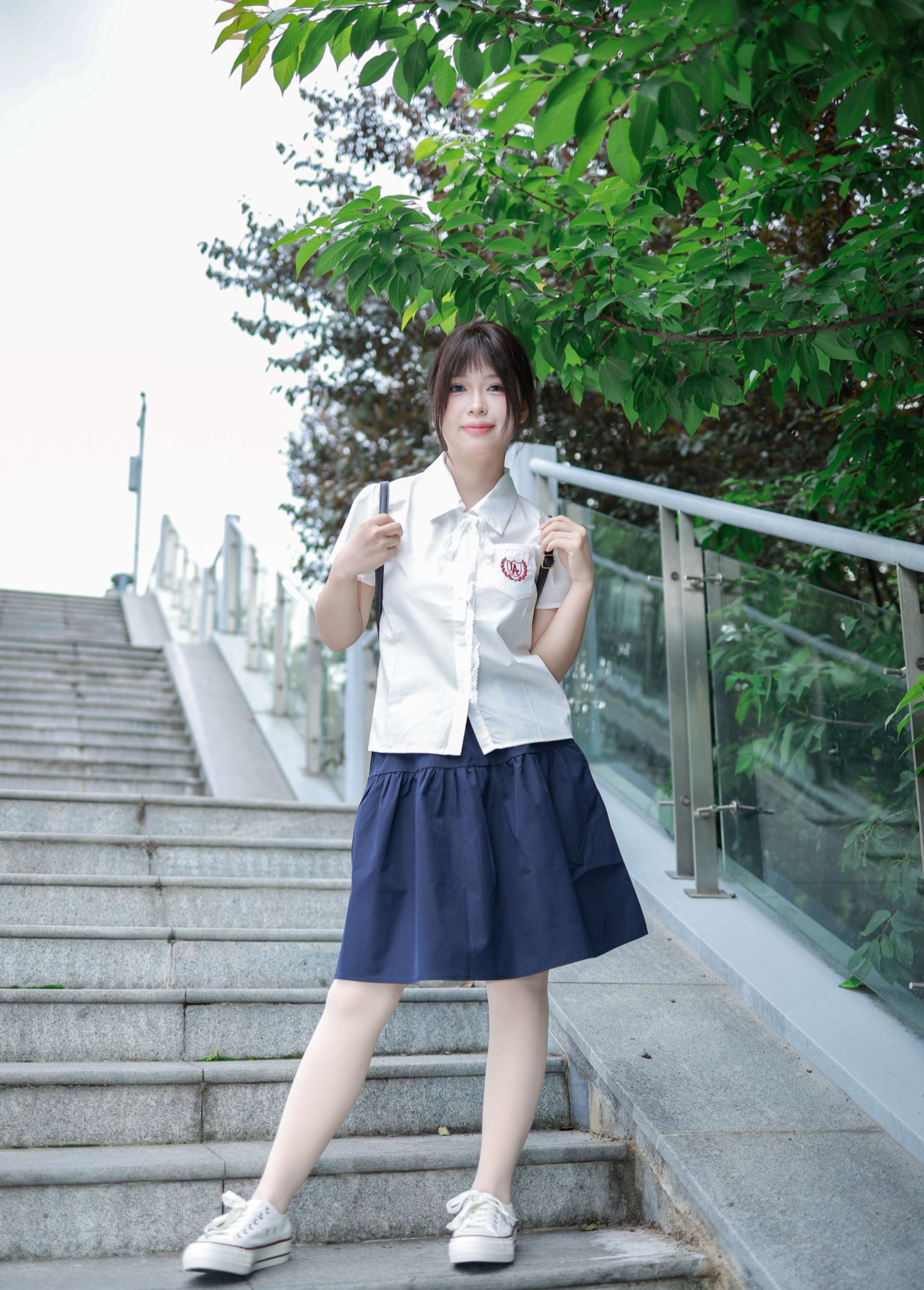 《奶芙 JK制服帆布鞋の丝足》作品图