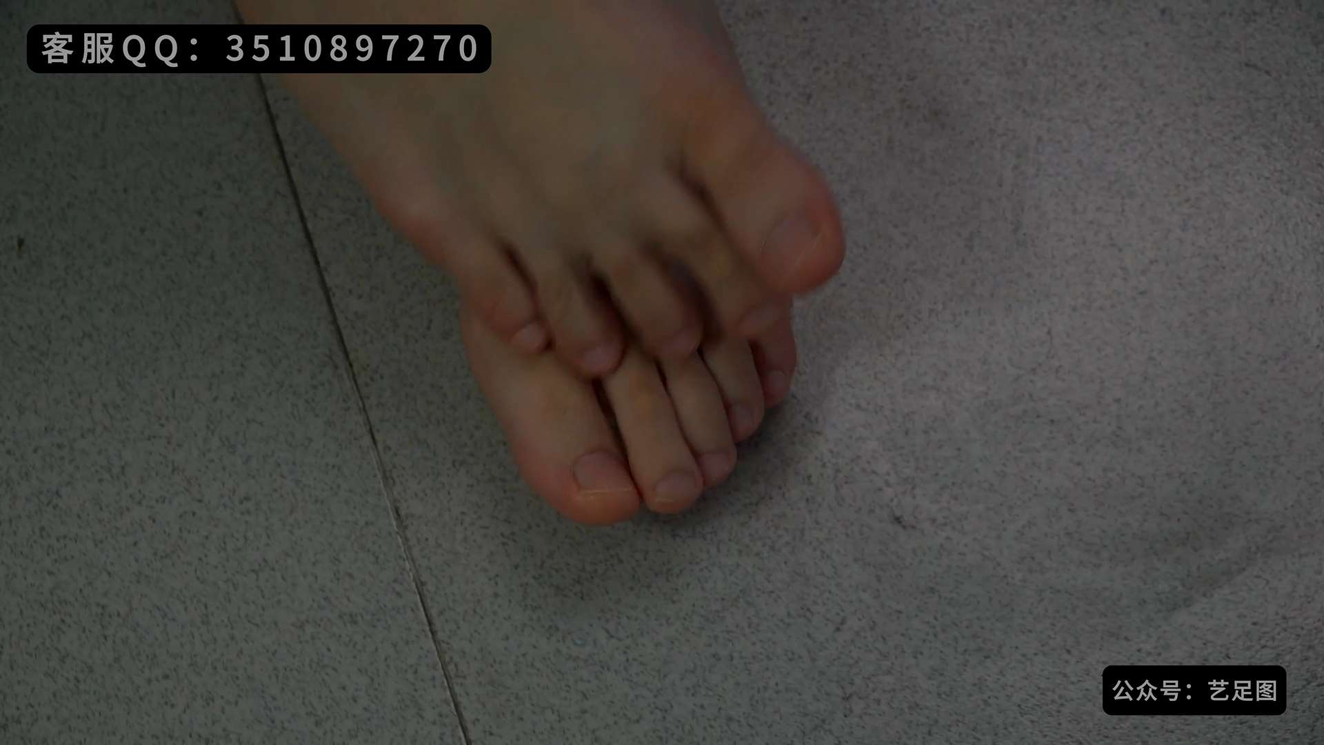《[视频]齐齐老师穿了两天的原味棉袜美脚》作品图