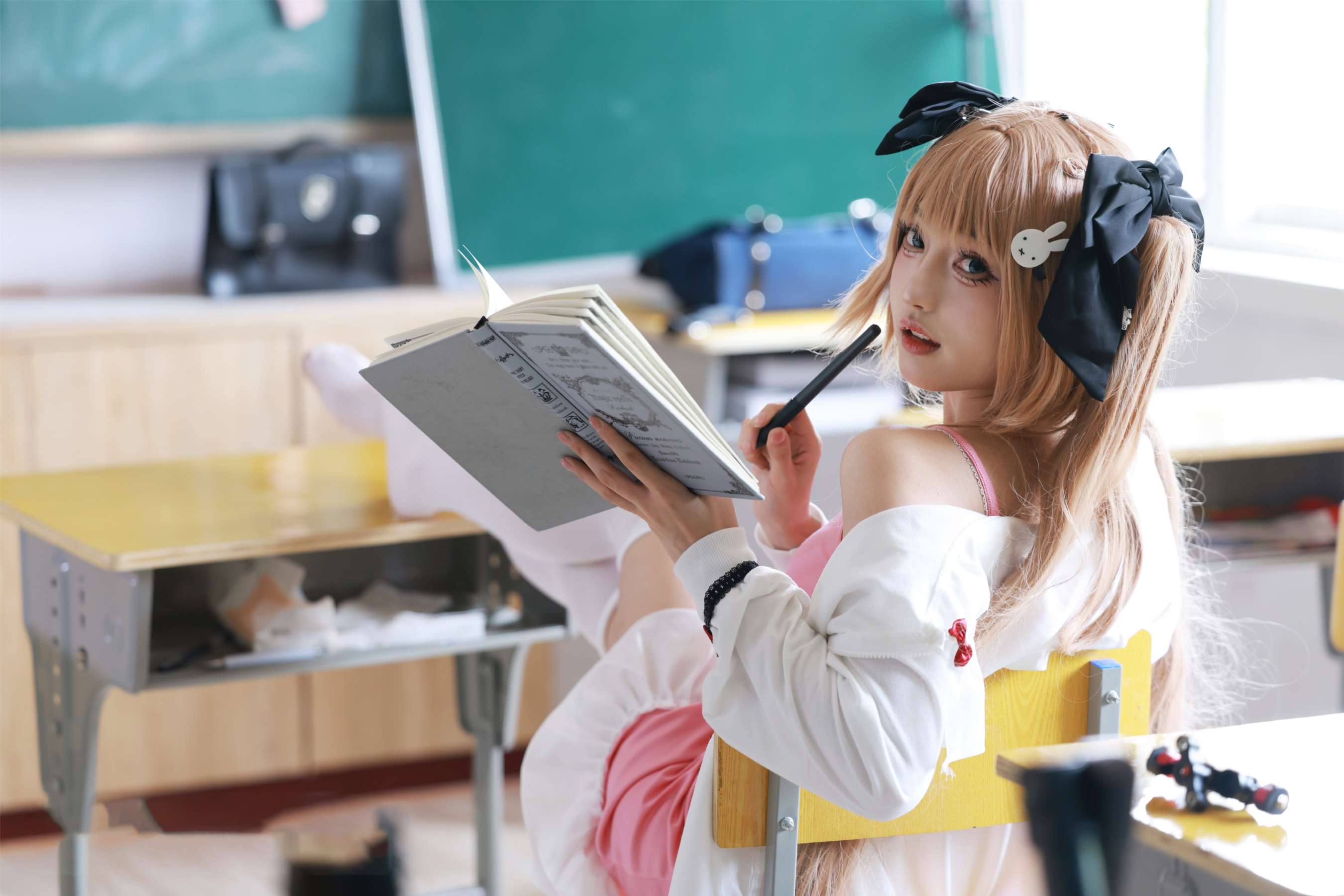 《茜茜-不良少女》作品图