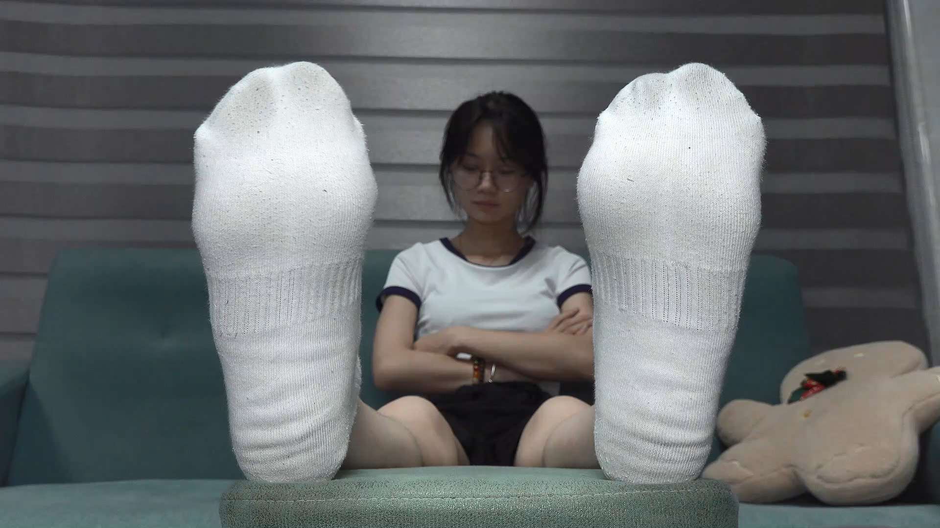 《[视频]玉玉脱袜秀美足》作品图