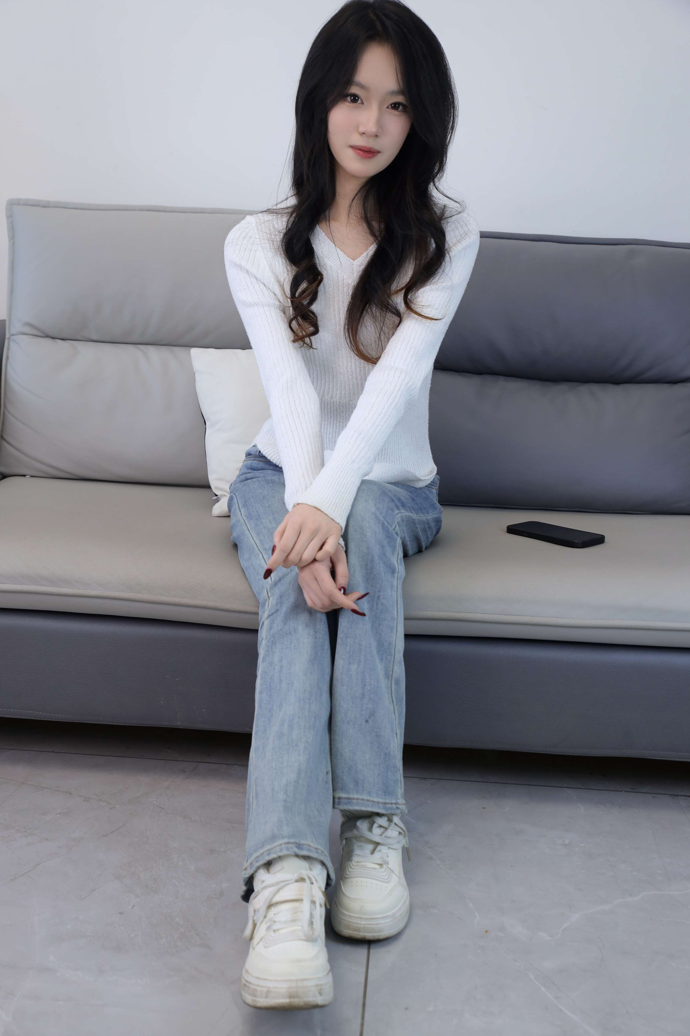 《小艺 牛仔裤の棉袜足》作品图