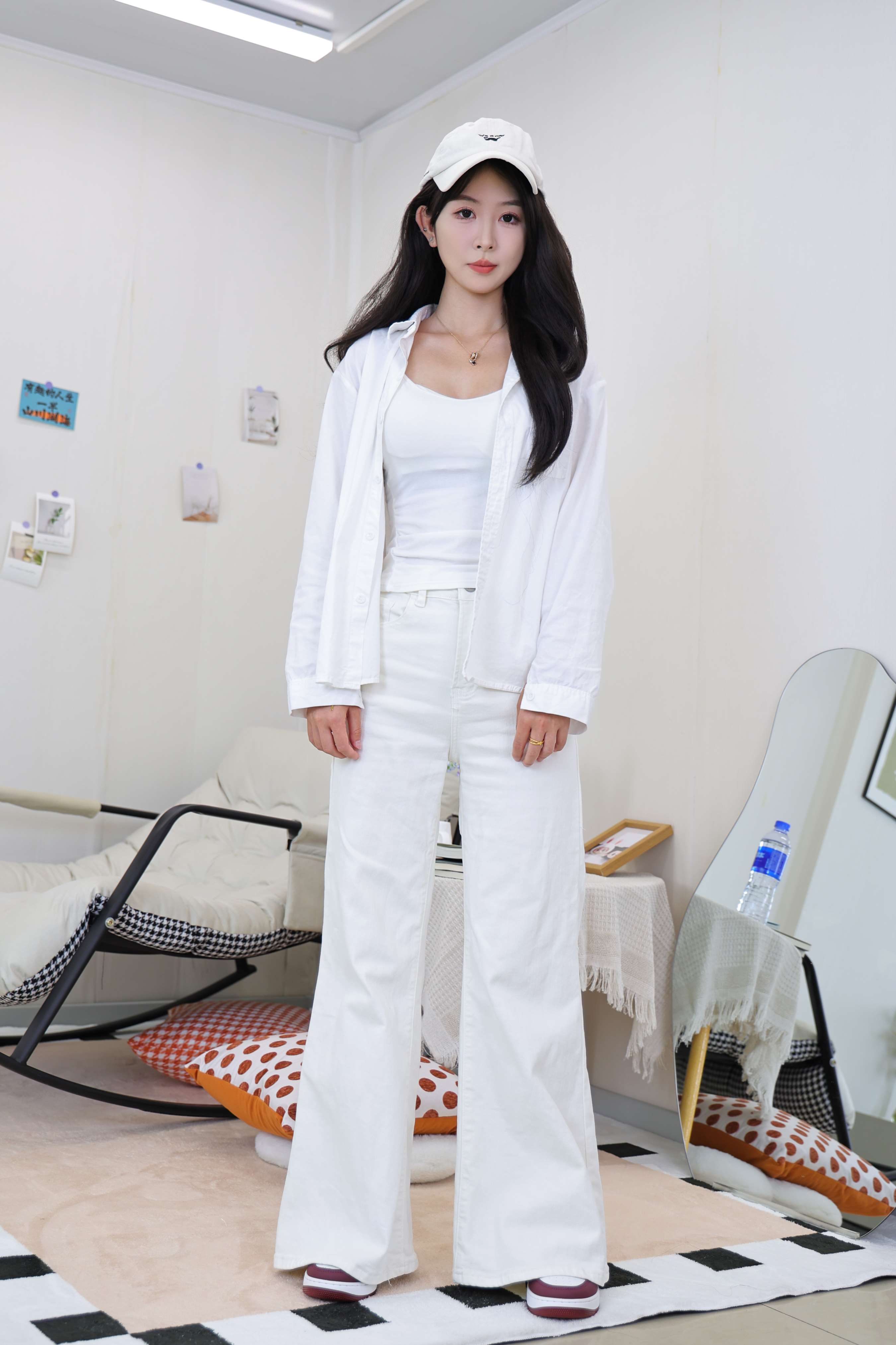 《依依 棉袜の嫩足》作品图