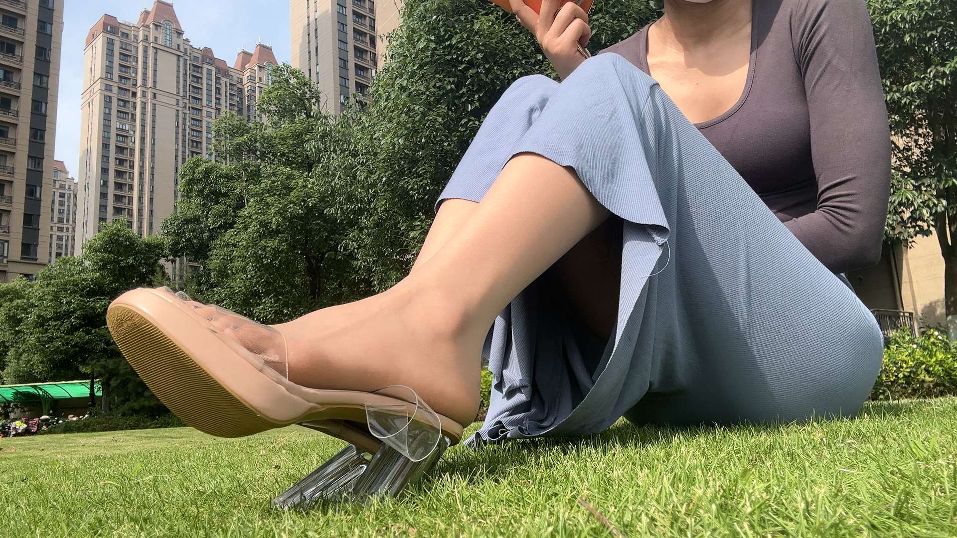 《[视频]孙圆圆-户外高跟の丝足》作品图