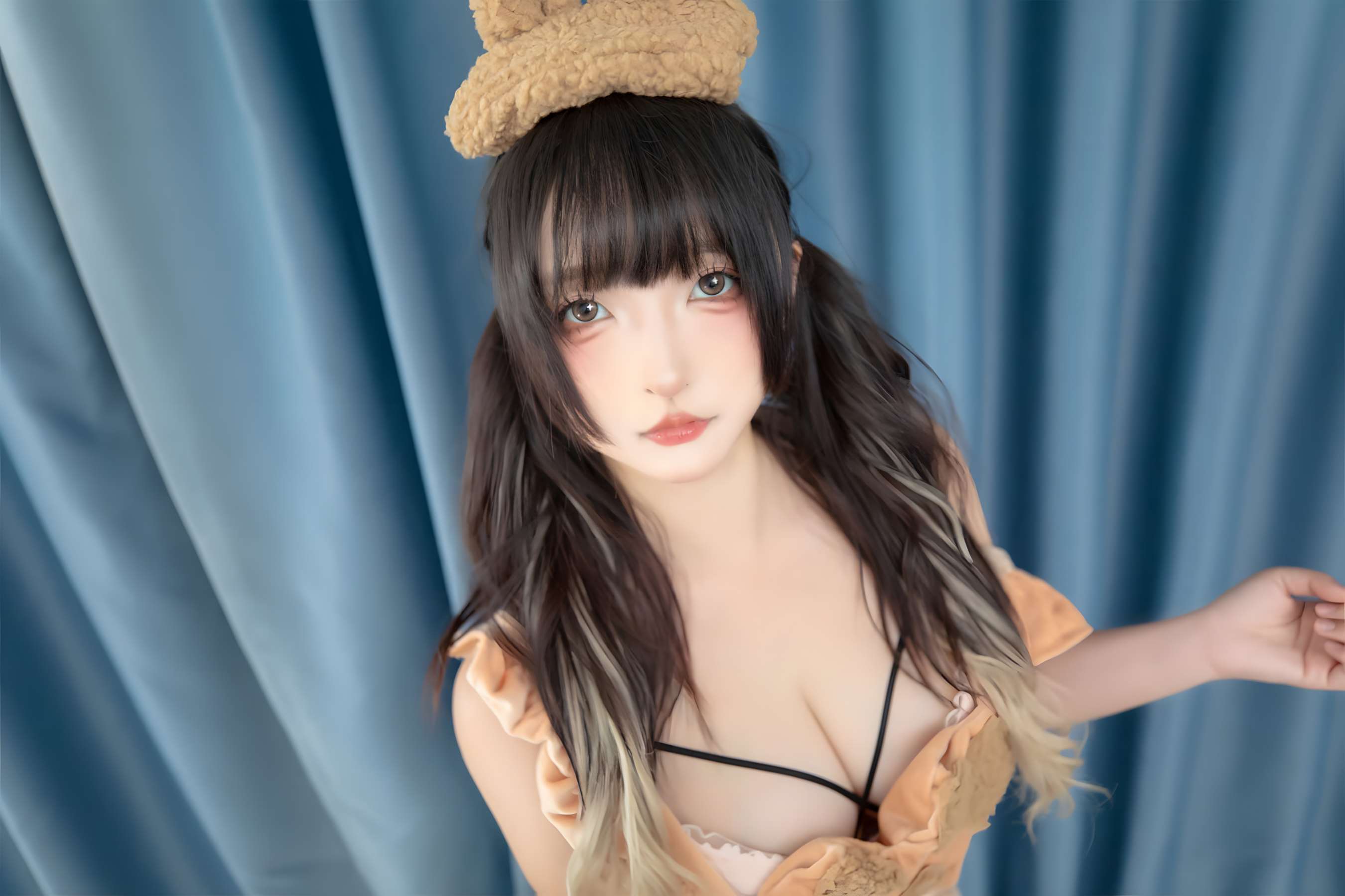 《白丝小熊》作品图