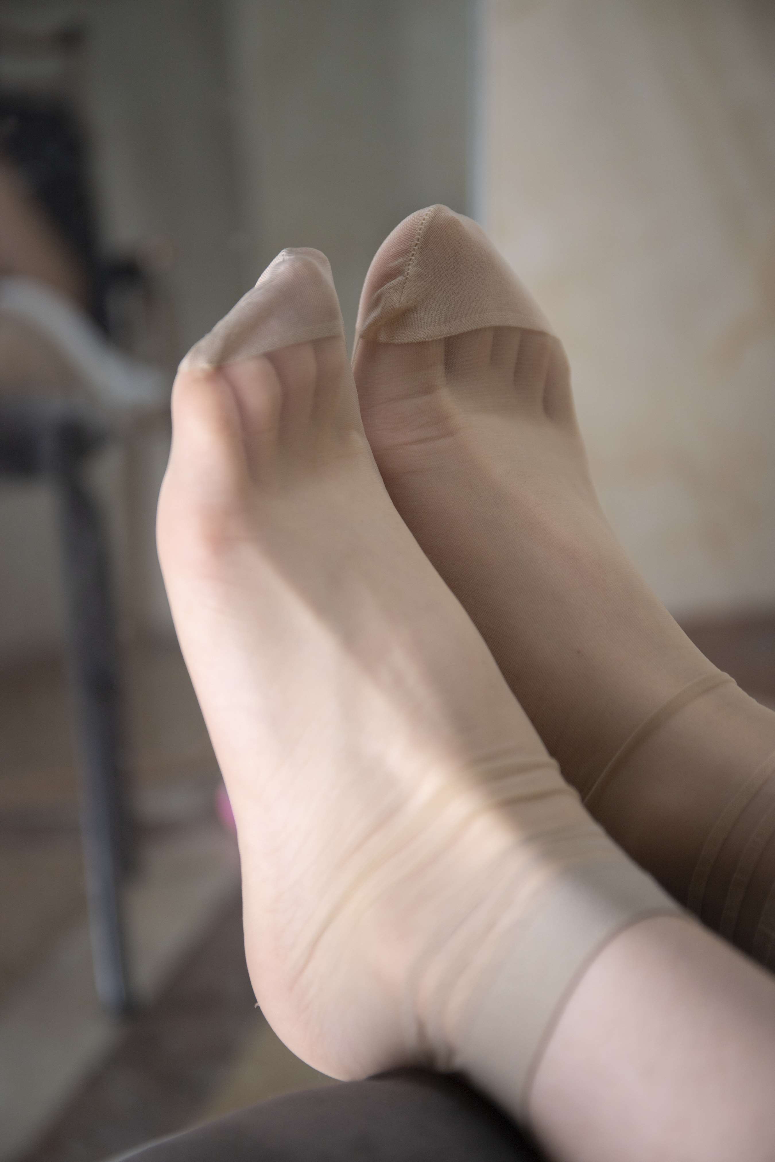 《可爱女生雅雅性感丝袜脚！》作品图