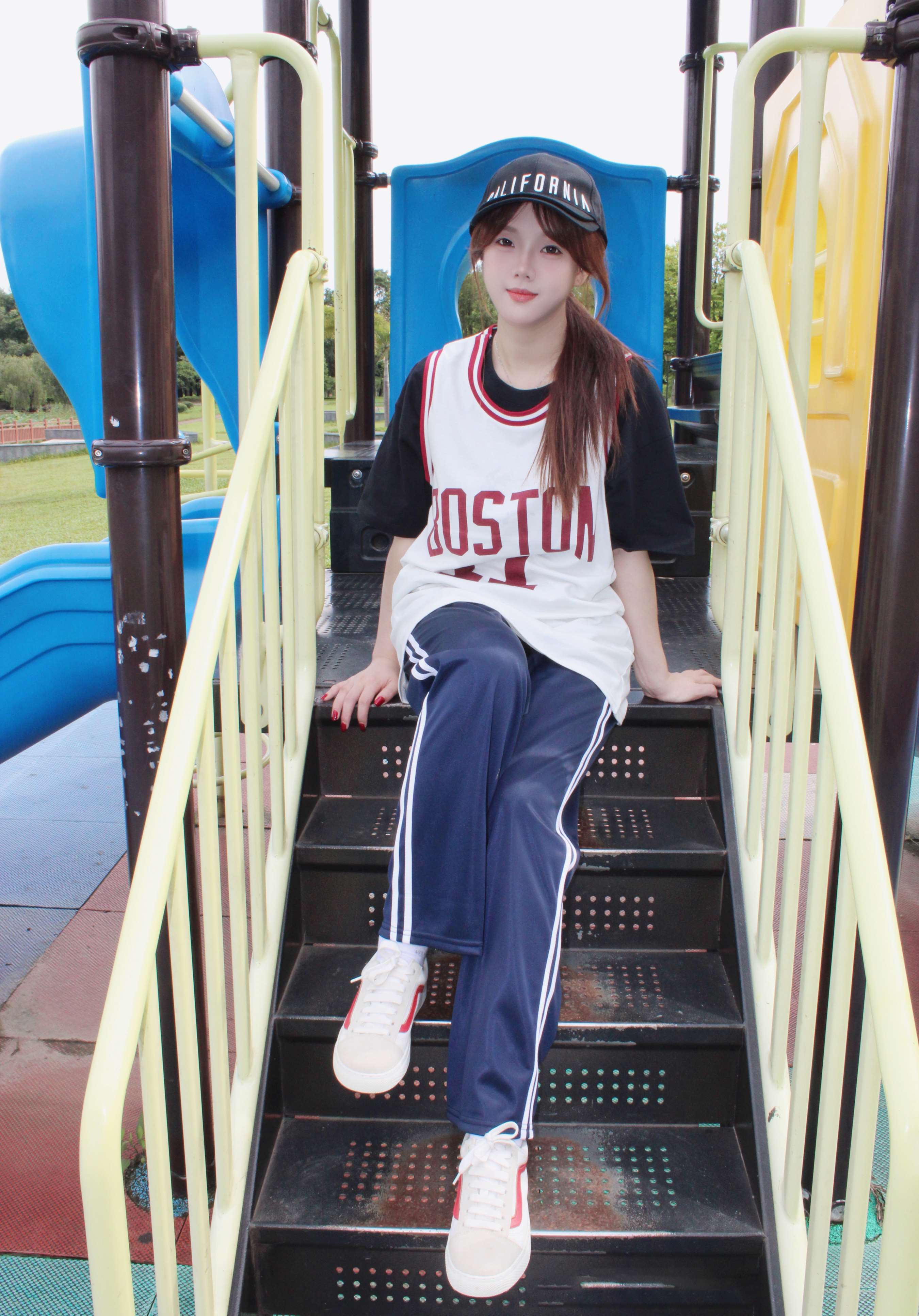 《小薯条人字拖の嫩足》作品图