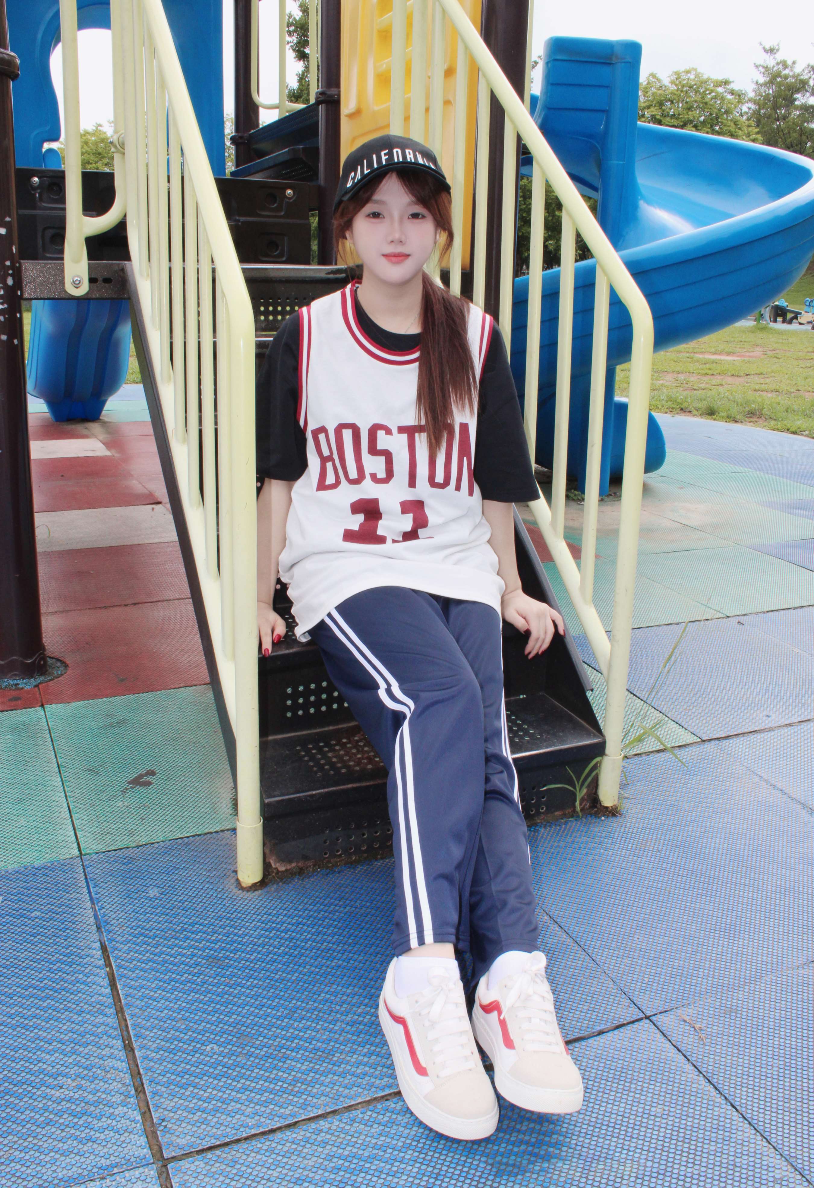 《小薯条人字拖の嫩足》作品图