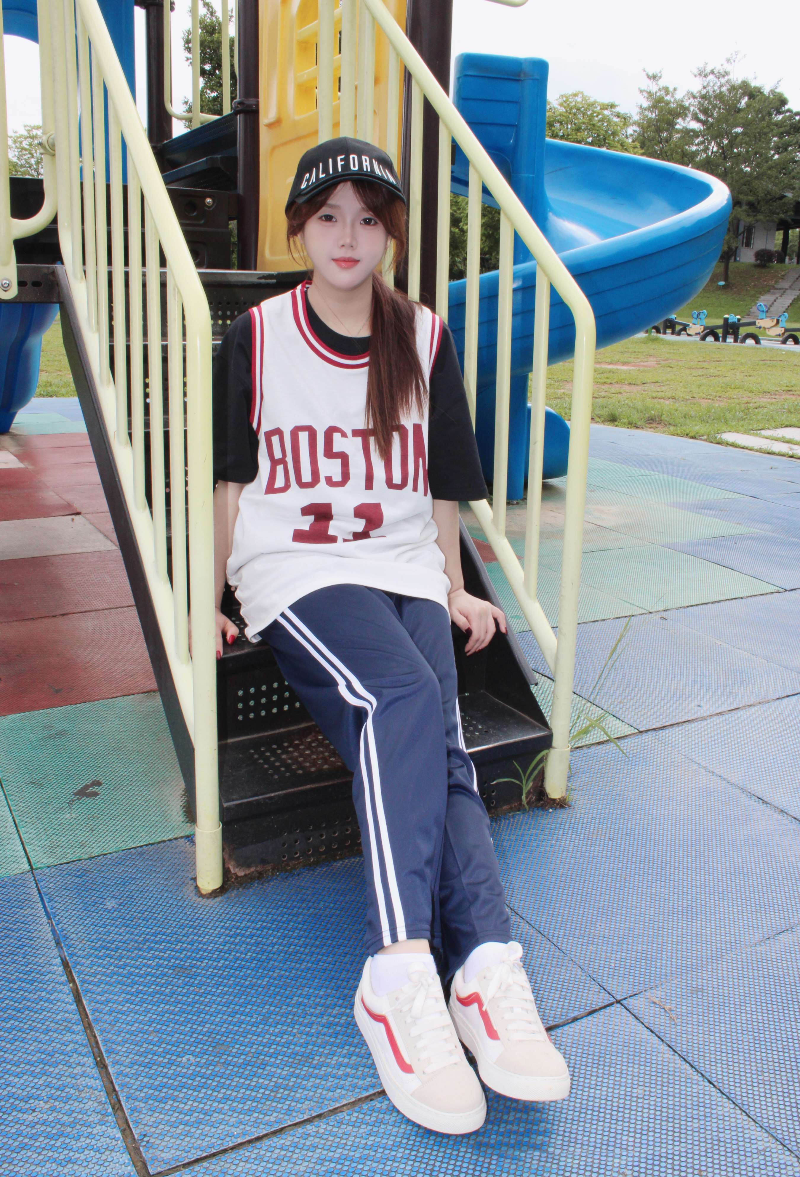 《小薯条人字拖の嫩足》作品图