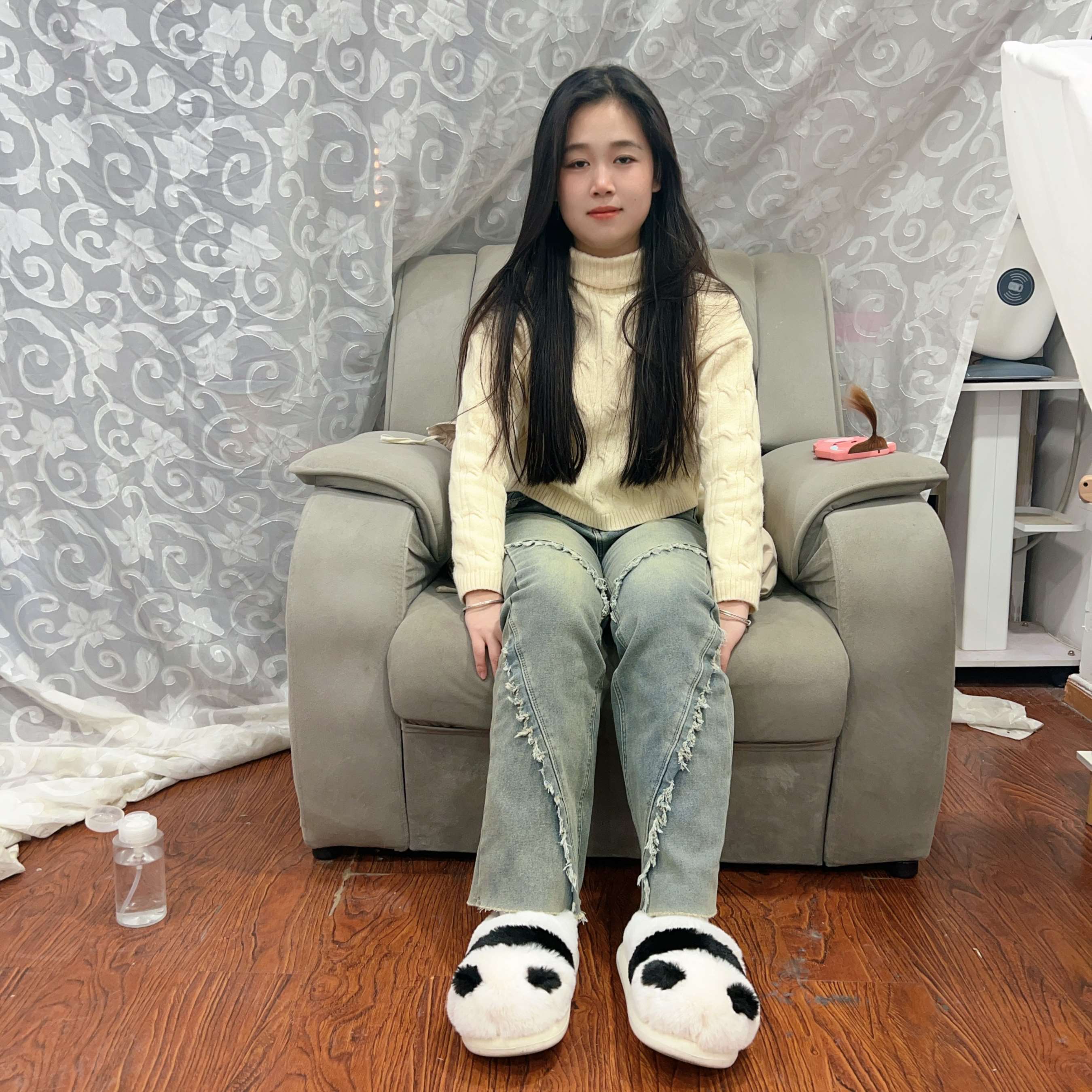 《小姐姐 嫩足美甲》作品图