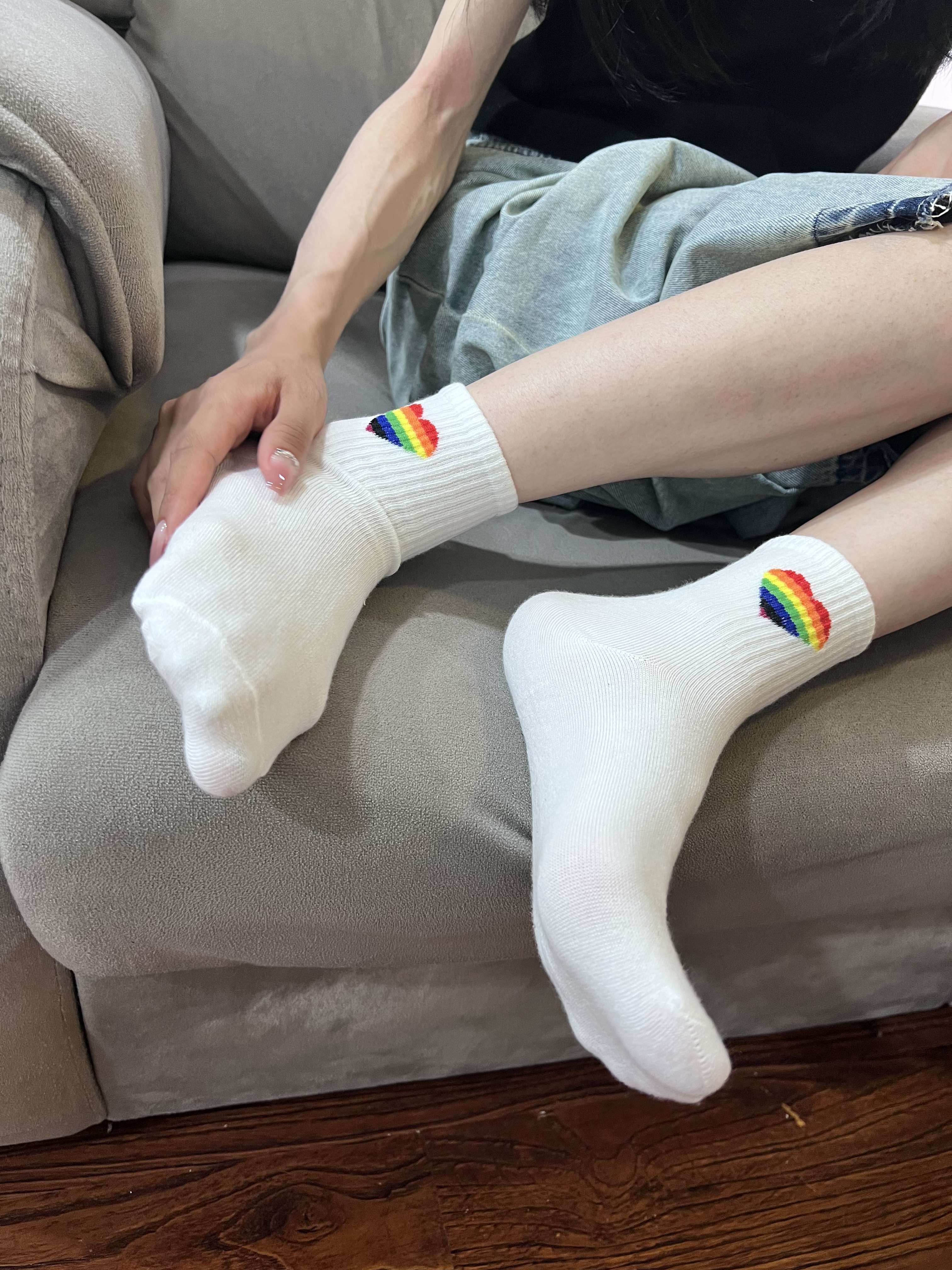 《[视频]小沈-棉袜の嫩足》作品图