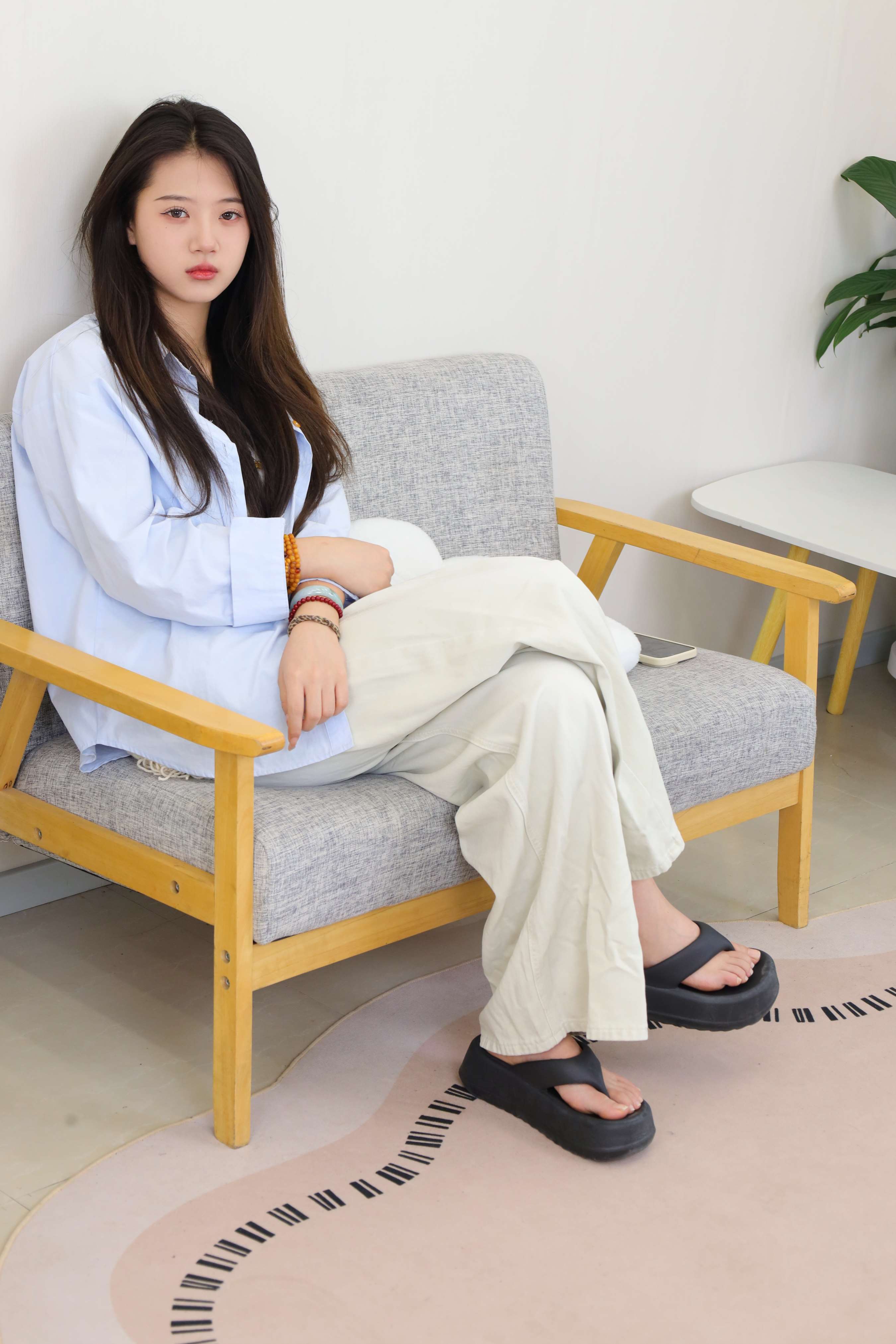 《子涵 人字拖の短丝足》作品图