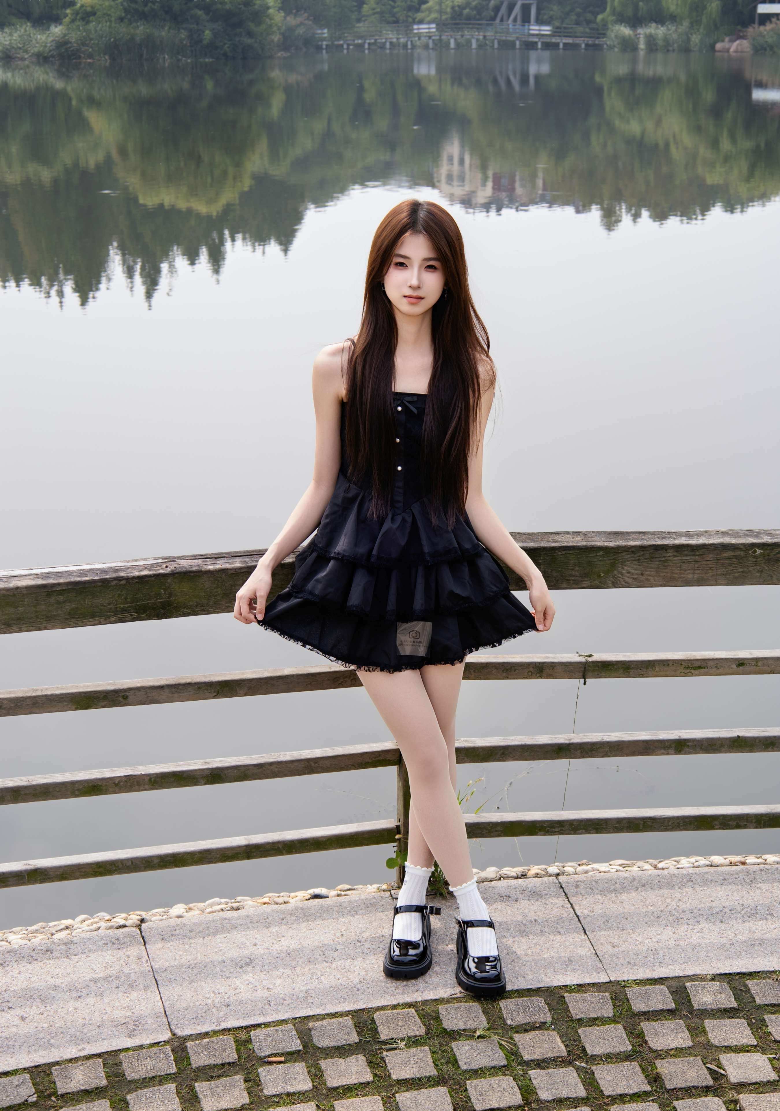 《小瑶 棉套丝足》作品图