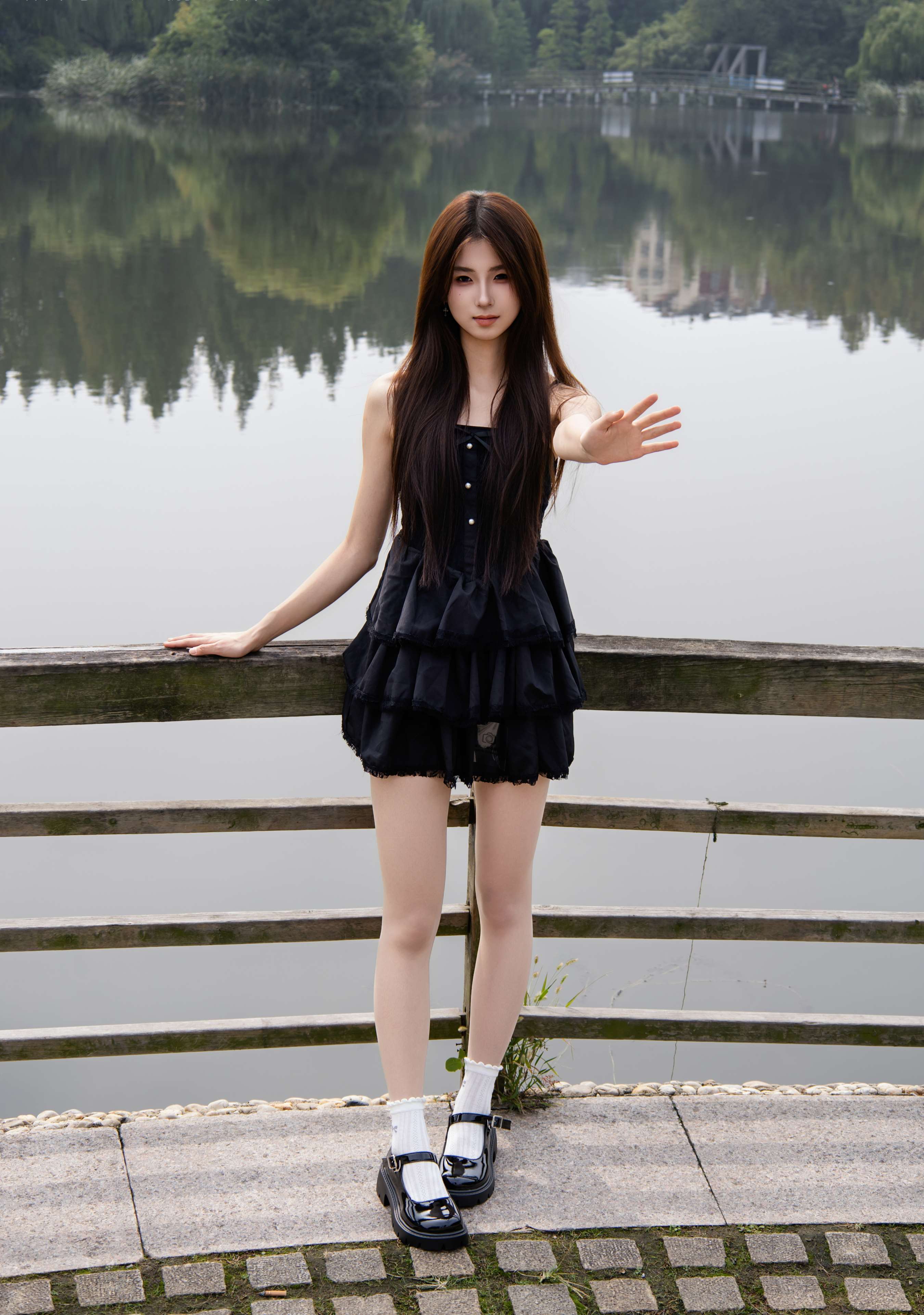 《小瑶 棉套丝足》作品图