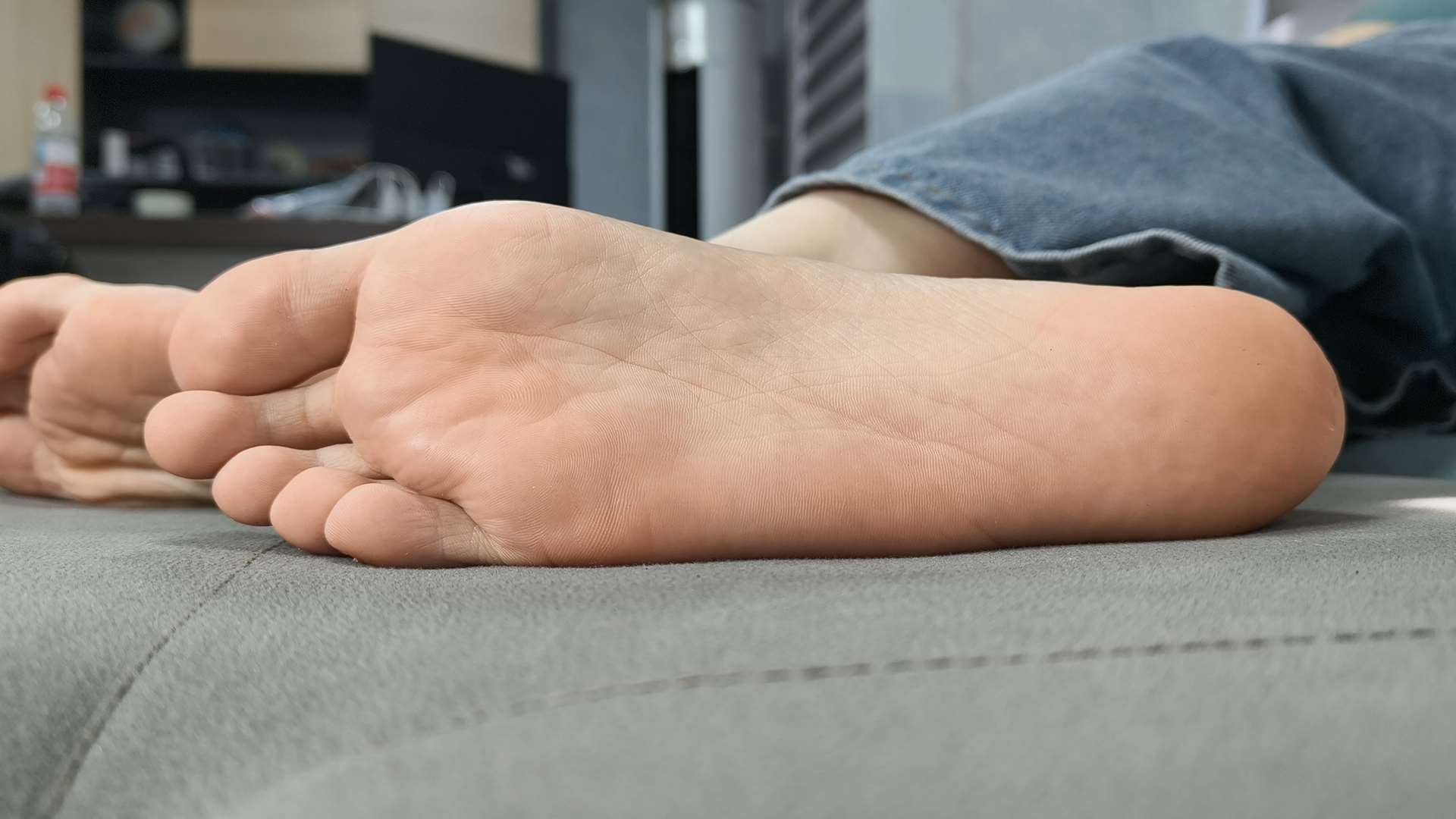 《[视频]蚂蚁角度观赏瑜瑜的美足》作品图