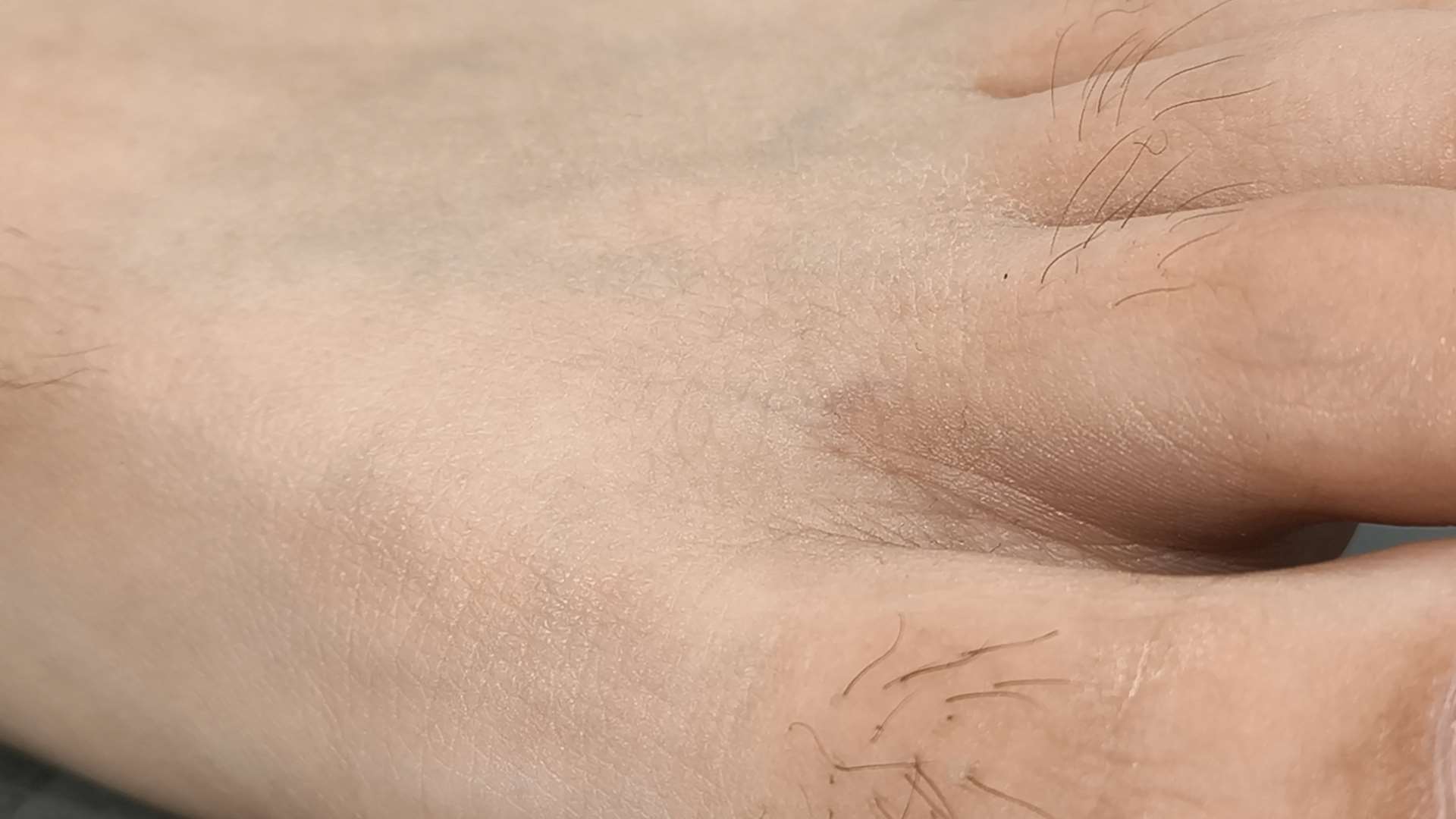 《[视频]蚂蚁角度观赏瑜瑜的美足》作品图