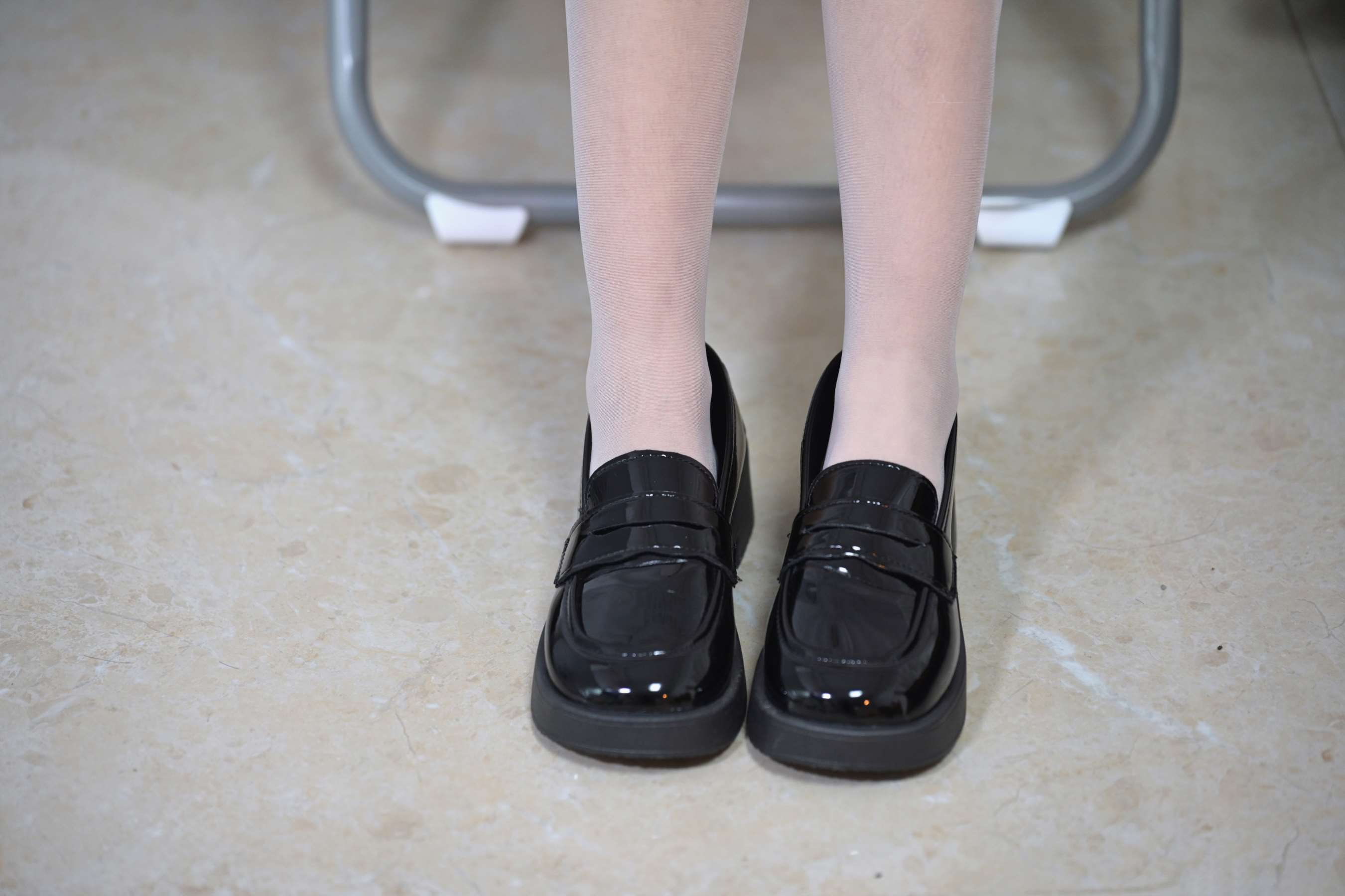 《少女学院风の丝足、赤足》作品图