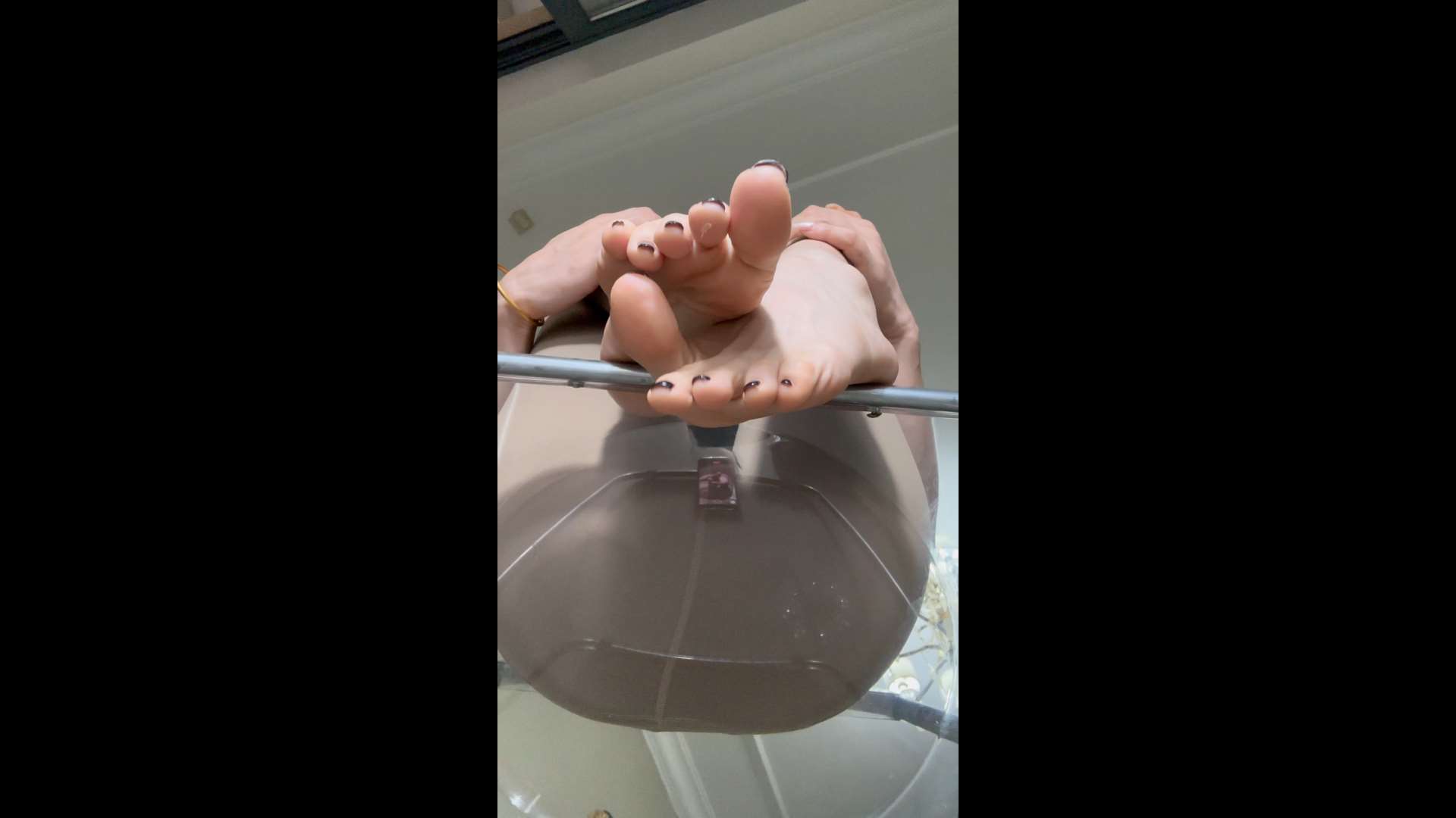 《[视频]孙圆圆-瑜伽裤の高跟嫩足》作品图