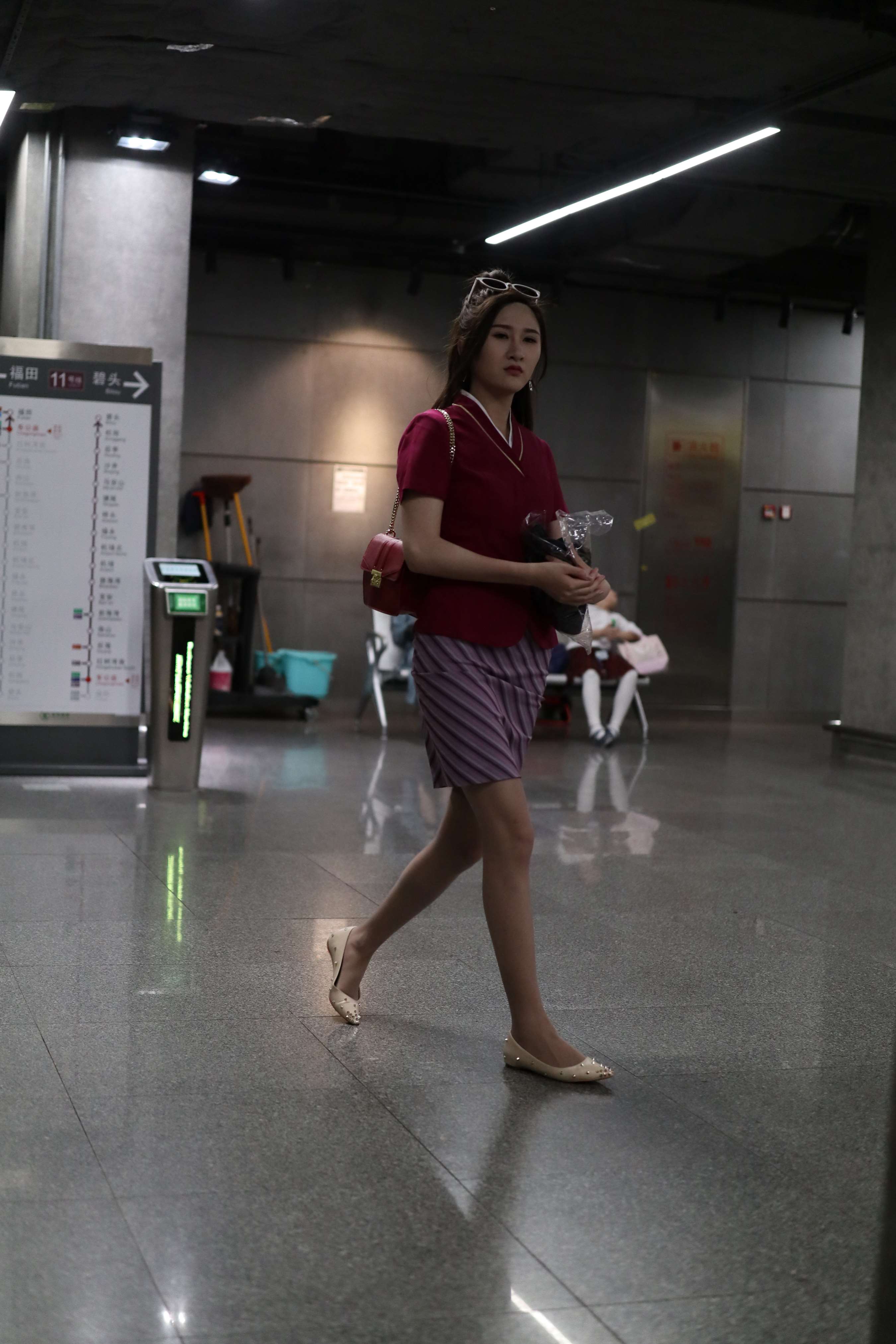 《空姐制服美女》作品图