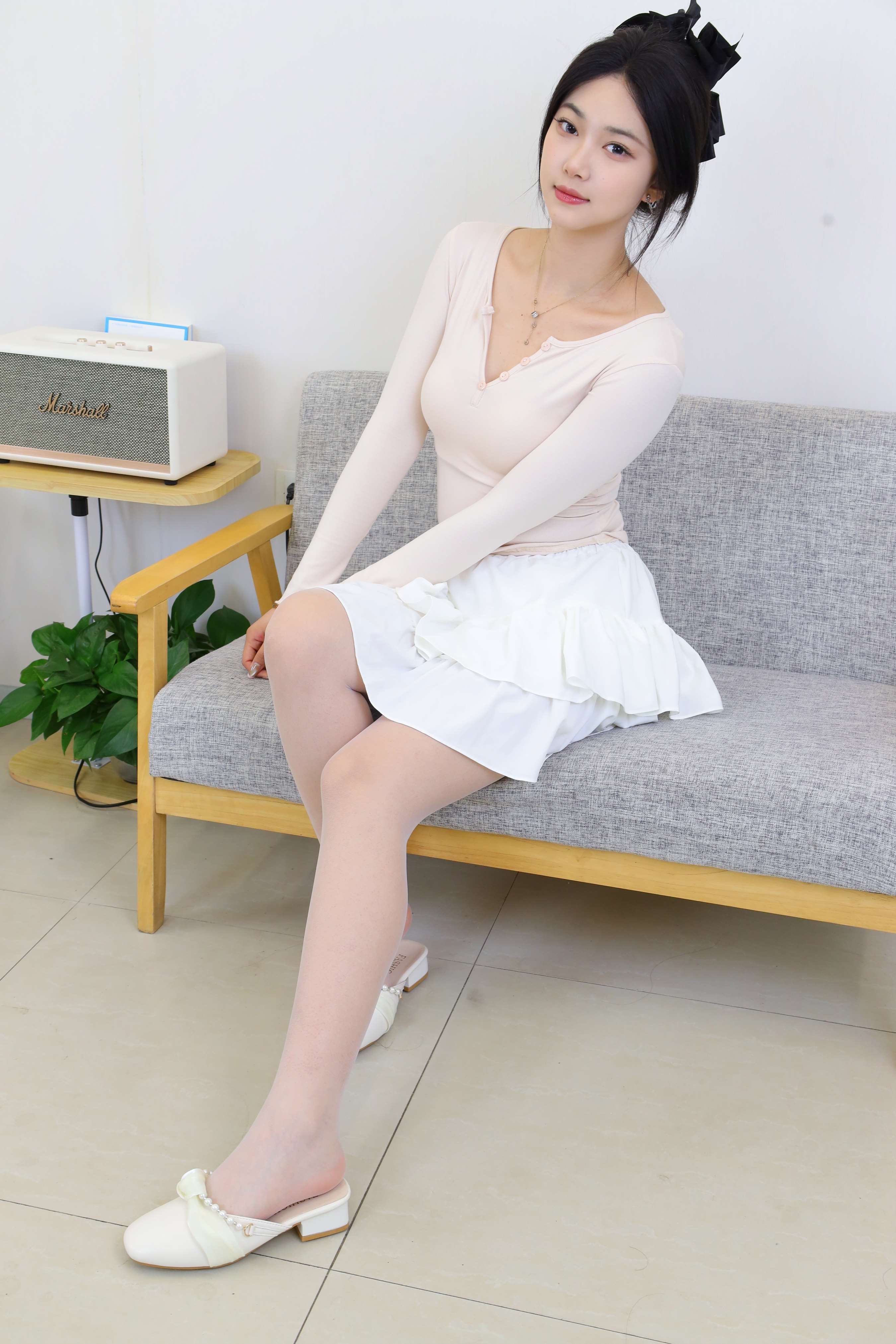 《蔡蔡的薄丝足》作品图