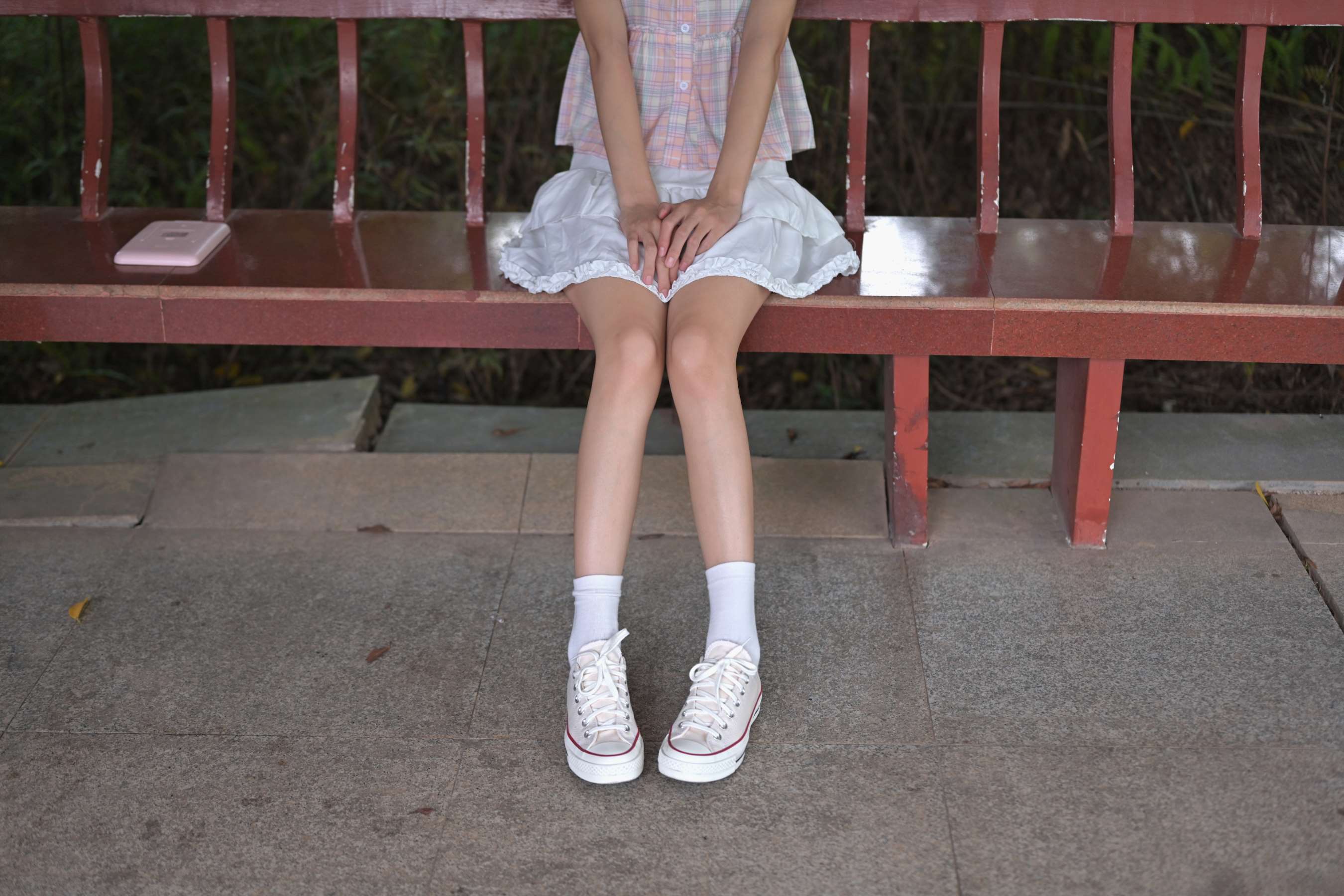 《小睿 平底鞋の棉袜、赤足》作品图