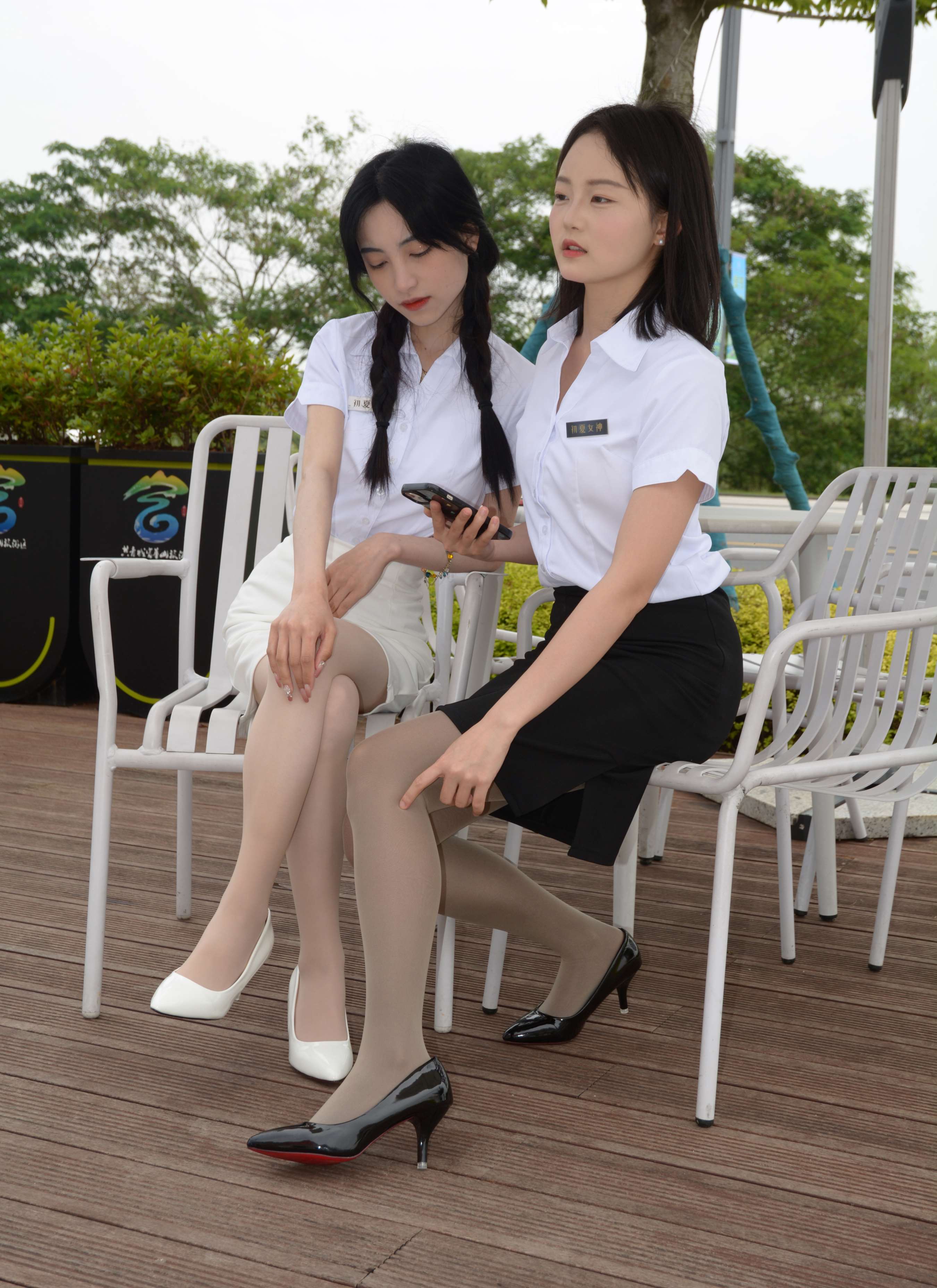 《柒柒、双双-黑白二期》作品图