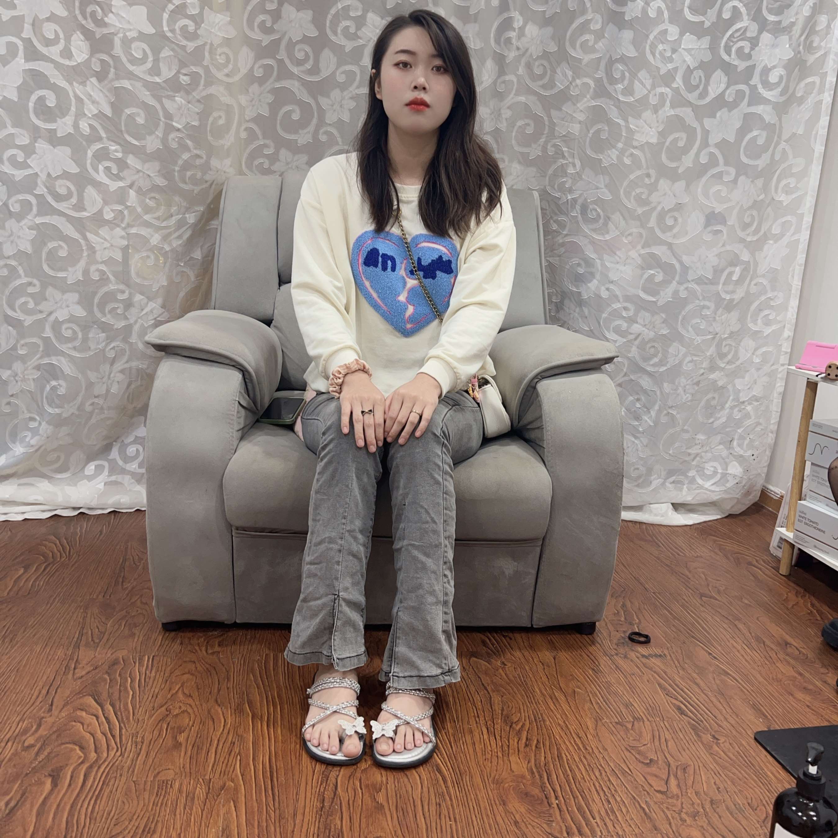 《甜美小姐姐-牛仔の嫩足》作品图