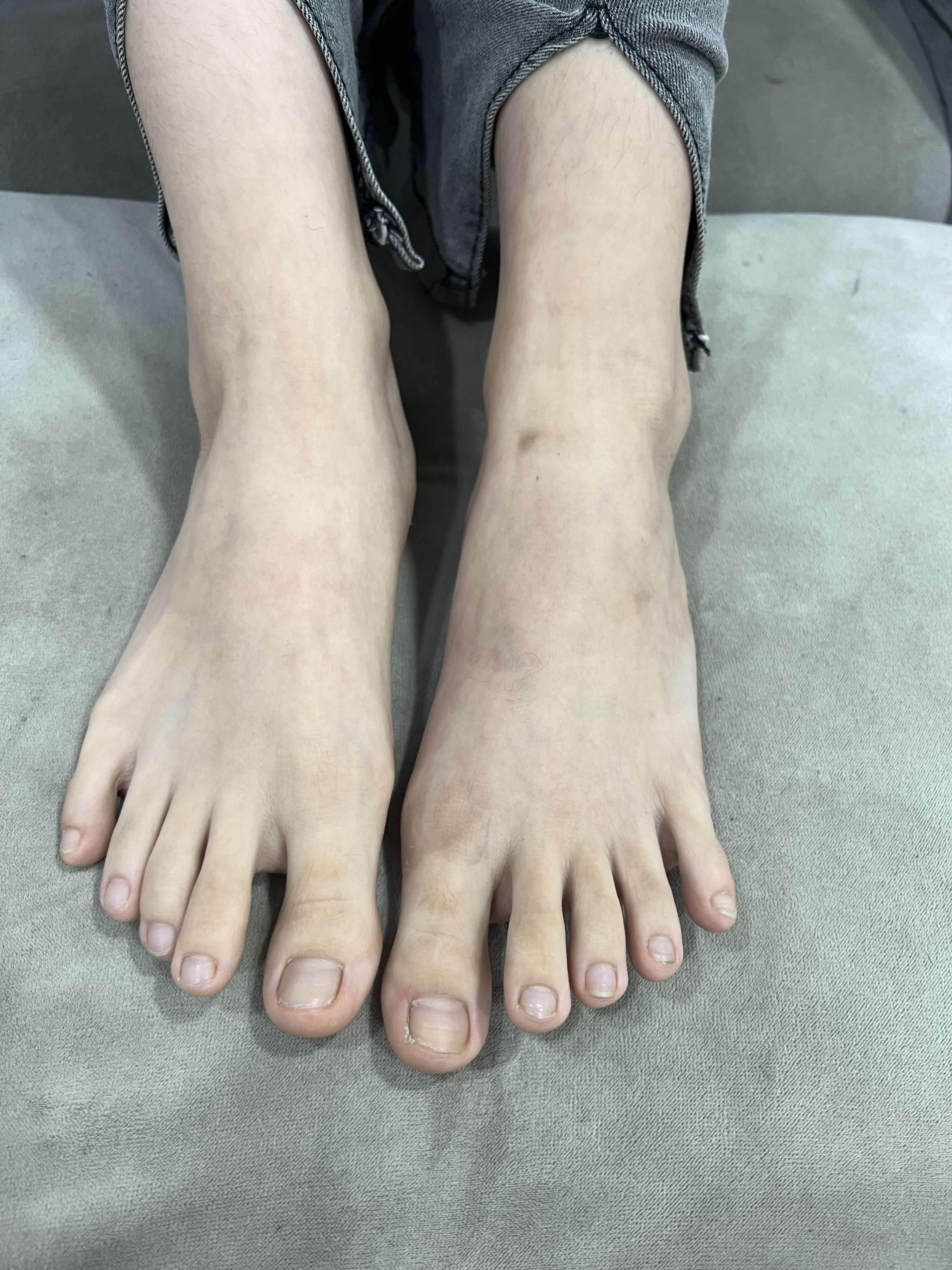 《甜美小姐姐-牛仔の嫩足》作品图