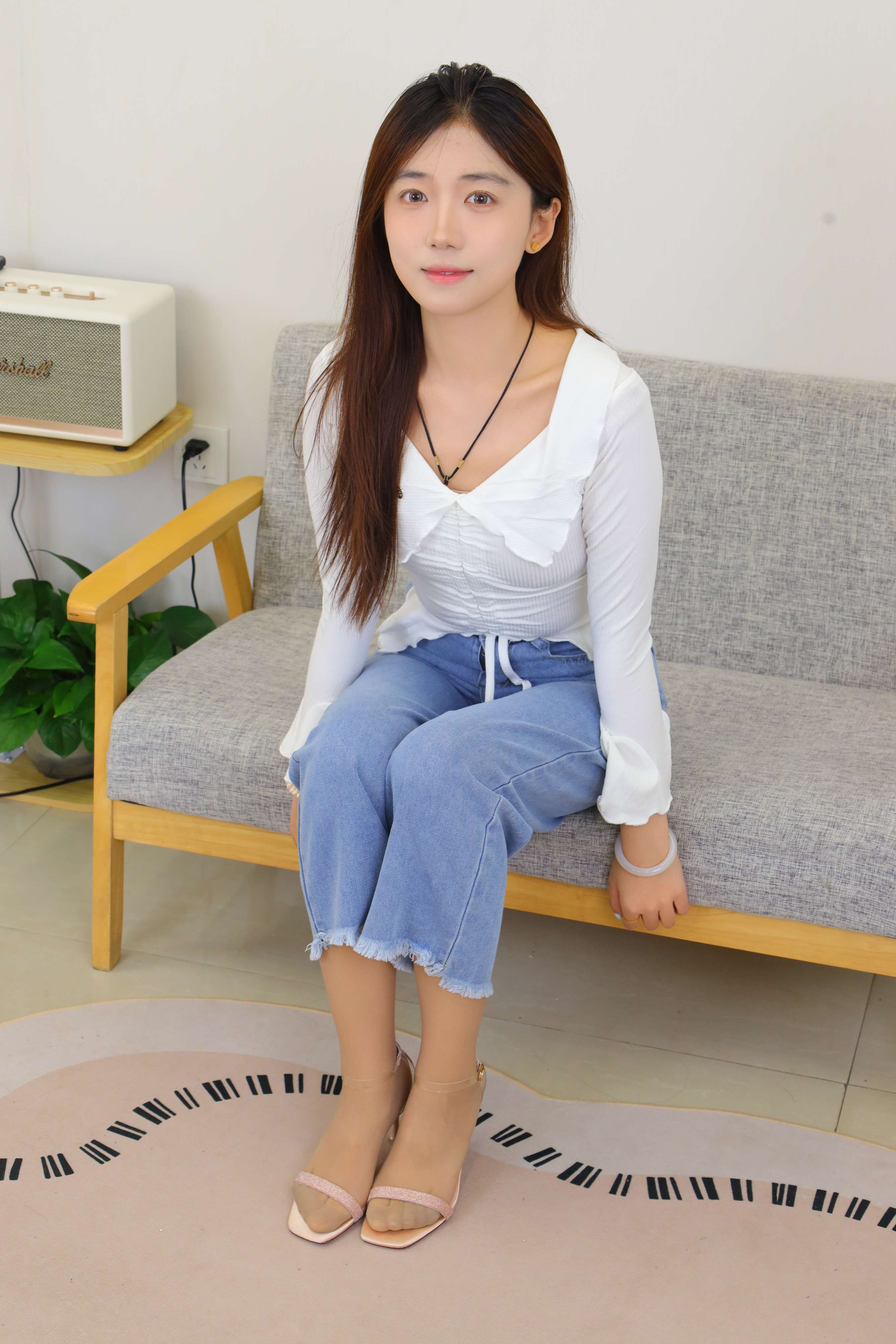 《月月 牛仔の薄丝足》作品图