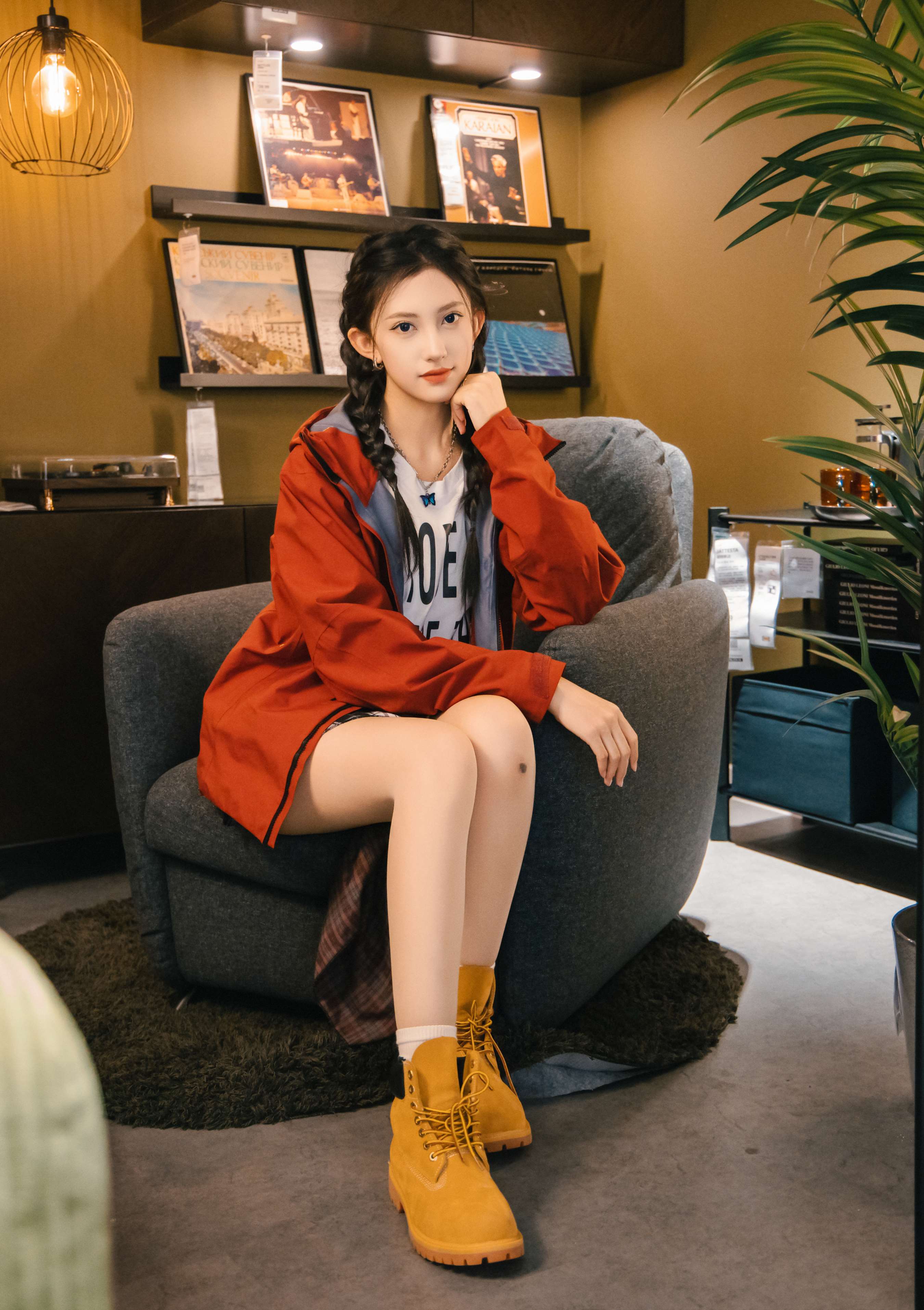 《可乐 马丁靴の棉套丝足》作品图