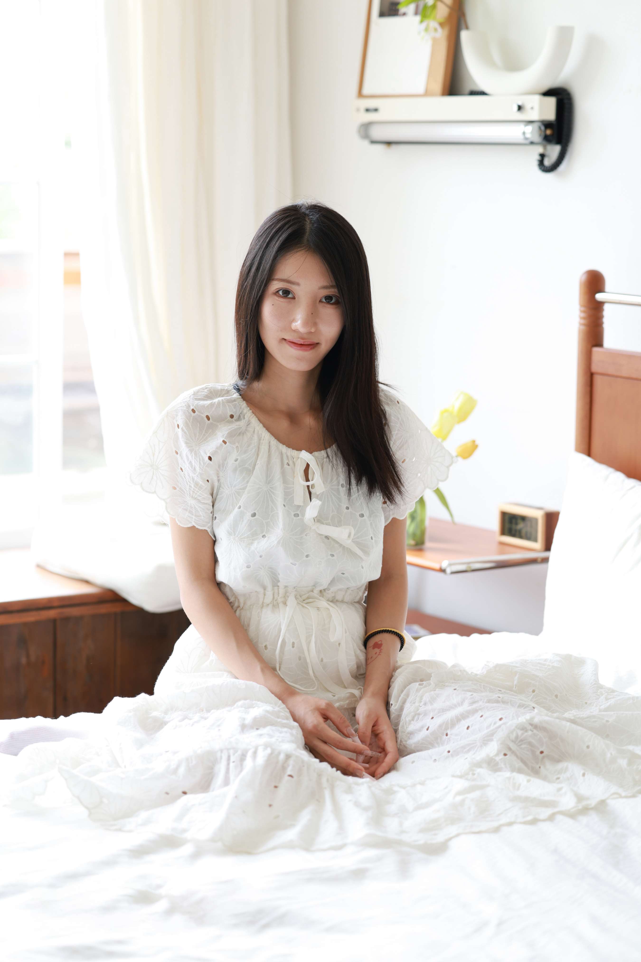 《微微 脱棉袜秀嫩足》作品图